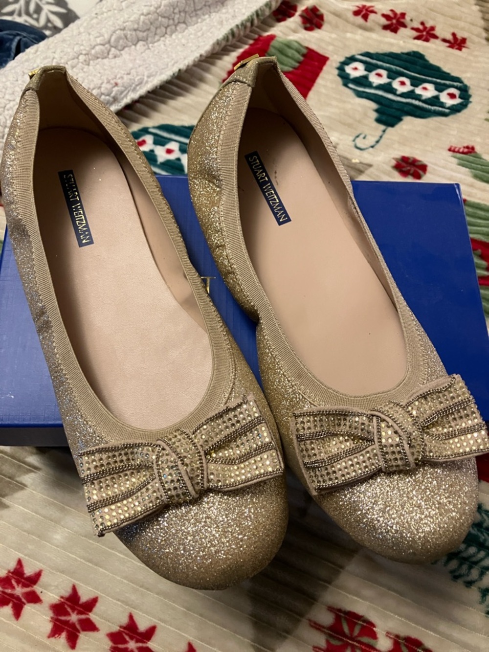 Stuart Weitzman Gold Glitter Bow Flats